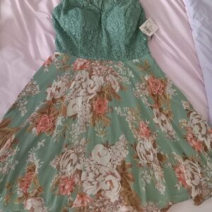 David's Bridal Mint Green Floral Lace Mini Dress